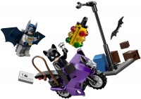 Фото - Конструктор Lego Catwoman Catcycle City Chase 6858 