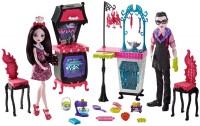 Лялька Monster High Monster Family Vampire Kitchen FCV75 