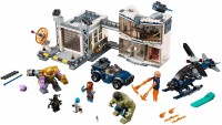 Klocki Lego Avengers Compound Battle 76131 