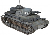 Фото - Збірна модель Zvezda German Medium Tank Panzer IV Ausf.E (1:35) 