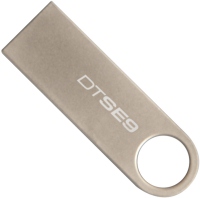 USB-флешка Kingston DataTraveler SE9 32 ГБ
