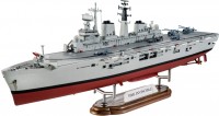 Фото - Збірна модель Revell HMS Invincible (Falkland War) (1:700) 