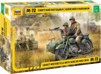 Фото - Збірна модель Zvezda Soviet Motorcycle M-72 and Sidecar and Crew (1:35) 