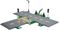 Фото - Конструктор Lego Road Plates 60304 