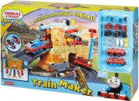 Фото - Автотрек / залізниця Fisher Price Thomas and Friends Take-n-Play Train Maker 