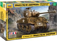 Фото - Збірна модель Zvezda US Medium Tank M4A3 (76) W Sherman (1:35) 