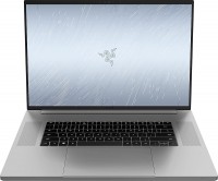 Zdjęcia - Laptop Razer Blade 18 2023 (RZ09-0484UEM4-R3U1)