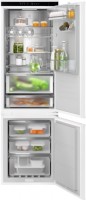 Вбудований холодильник Electrolux ENV 9MC18 S 