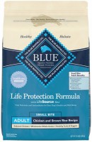 Zdjęcia - Karm dla psów Blue Buffalo Life Protection Adult Small Bite Chicken 