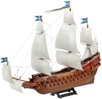 Фото - Збірна модель Revell Swedish Regal Ship VASA (1:150) 