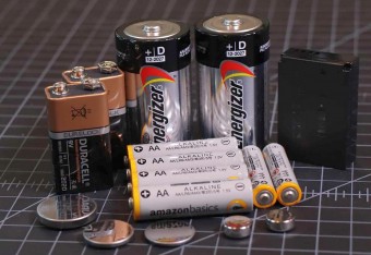 Батарейки і акумулятори: типи, форми та розміри
