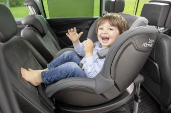 Bezpieczeństwo jest przede wszystkim! 5 świetnych fotelików samochodowych dla dzieci grupy 0+/1