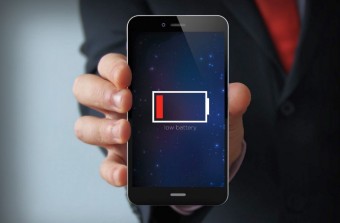 Як правильно заряджати смартфон, щоб акумуляторна батарея прожила довше