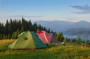 Jak prawidłowo przechowywać i dbać o namiot?