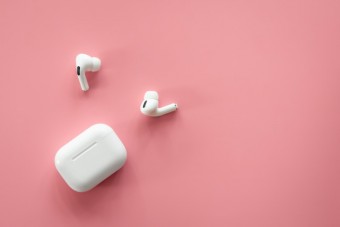 Як відрізнити оригінал Apple AirPods від підробки